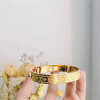 Fashionable Women's High-end Gold-Plated Bracelet