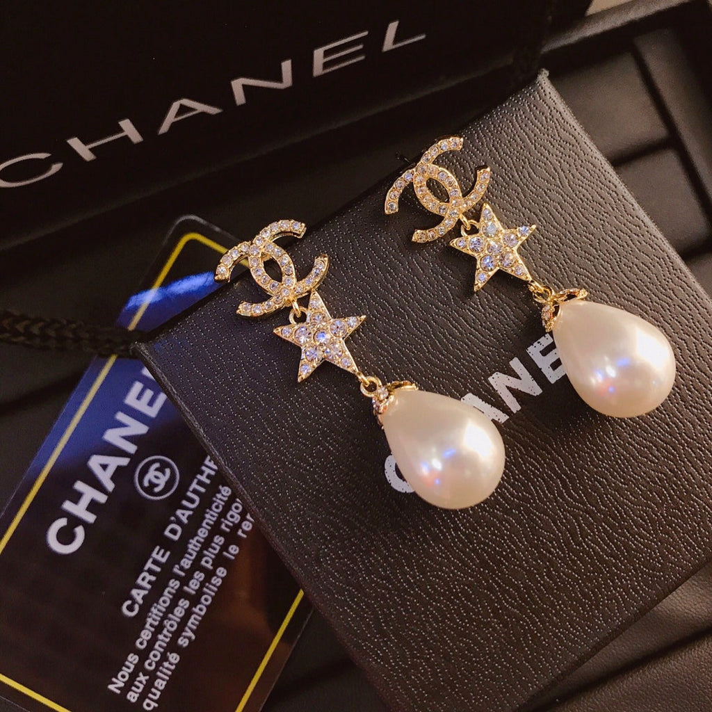 Women's Luxury Letter Earrings