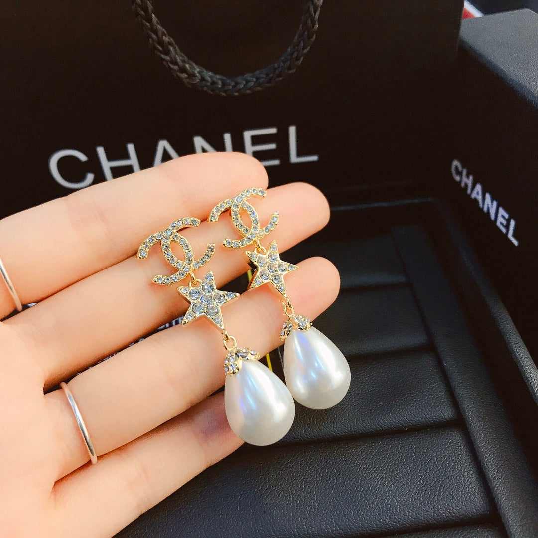 Women's Luxury Letter Earrings