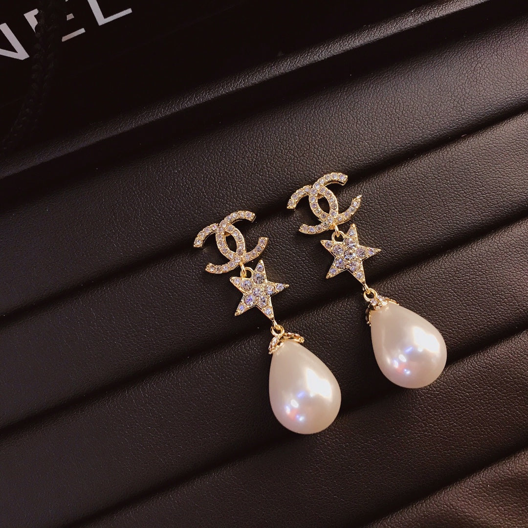Women's Luxury Letter Earrings