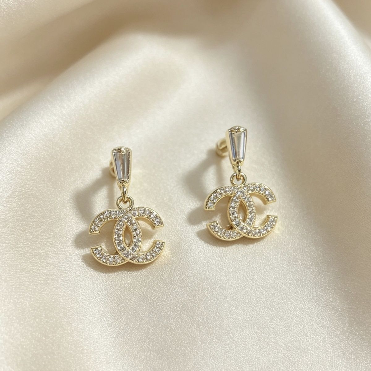Women's classic gold earrings