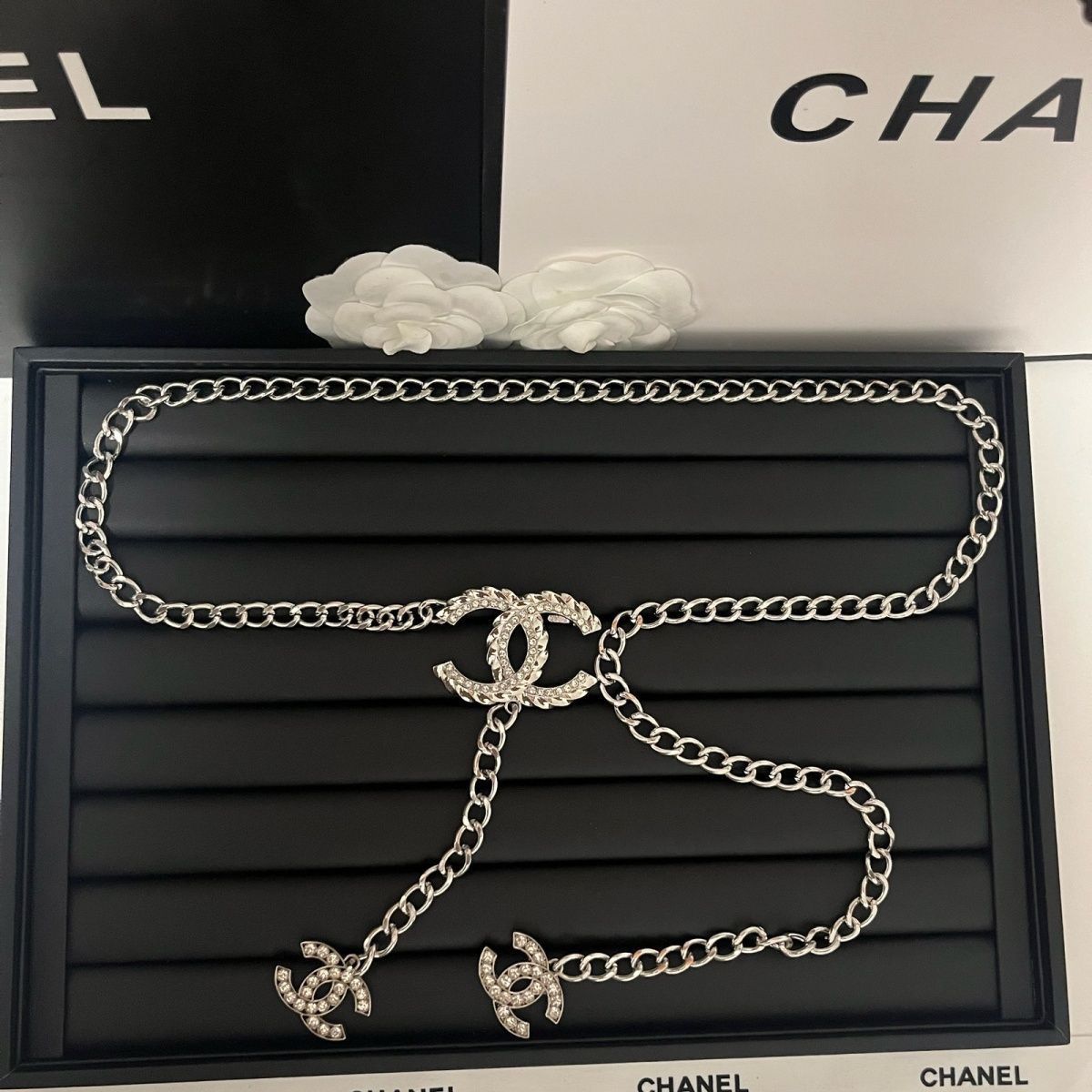 Gold Waist Chain — Summer Style