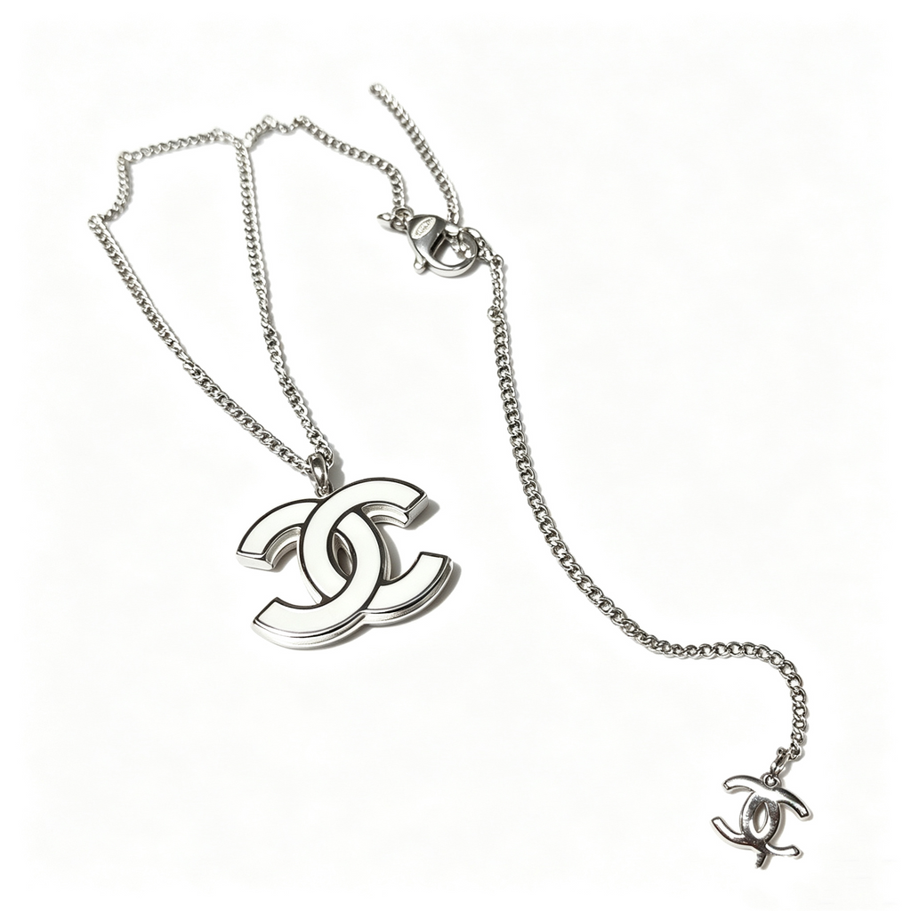 Fashionable Women's Titanium Steel Silver-Plated Necklace