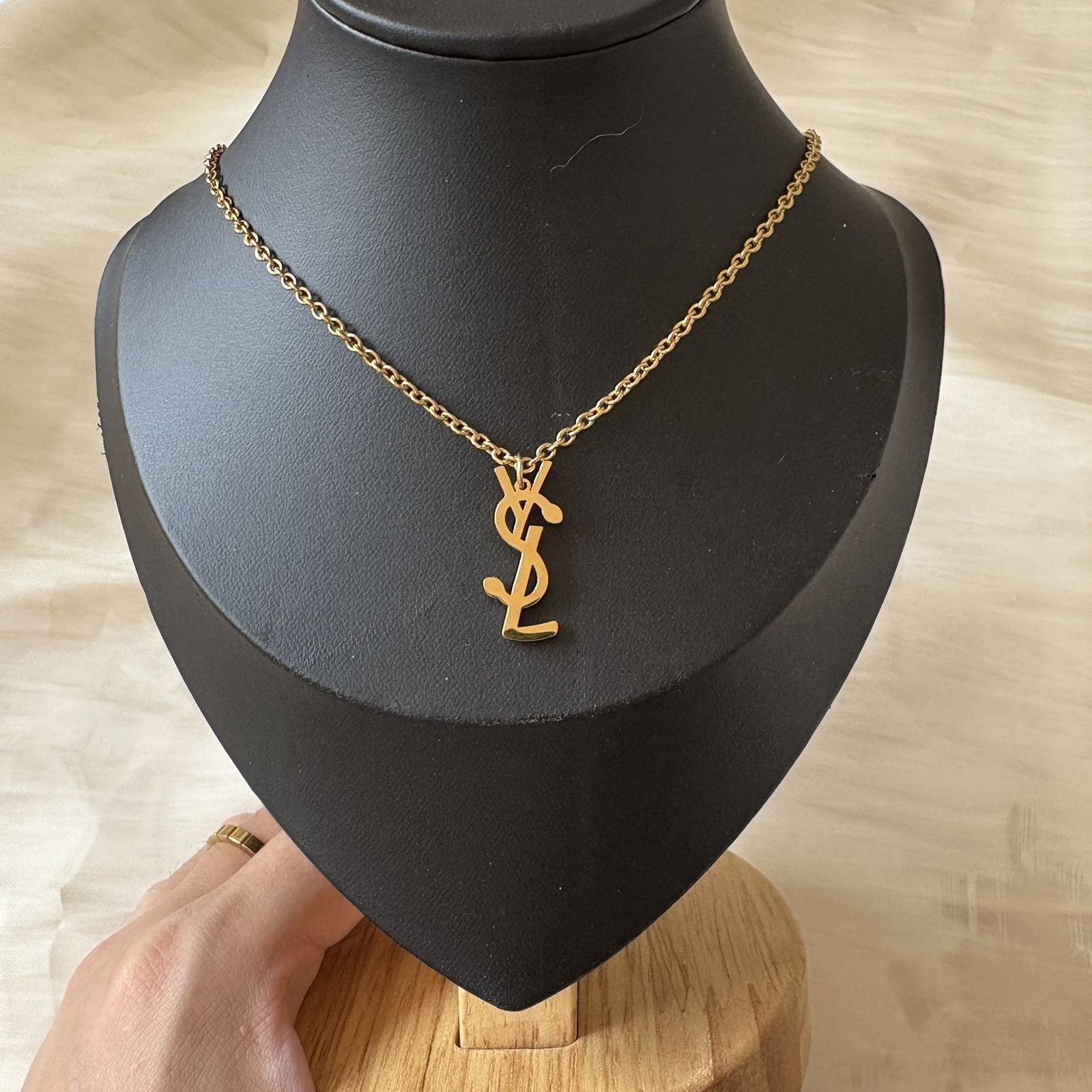 High-end and stylish collarbone necklace