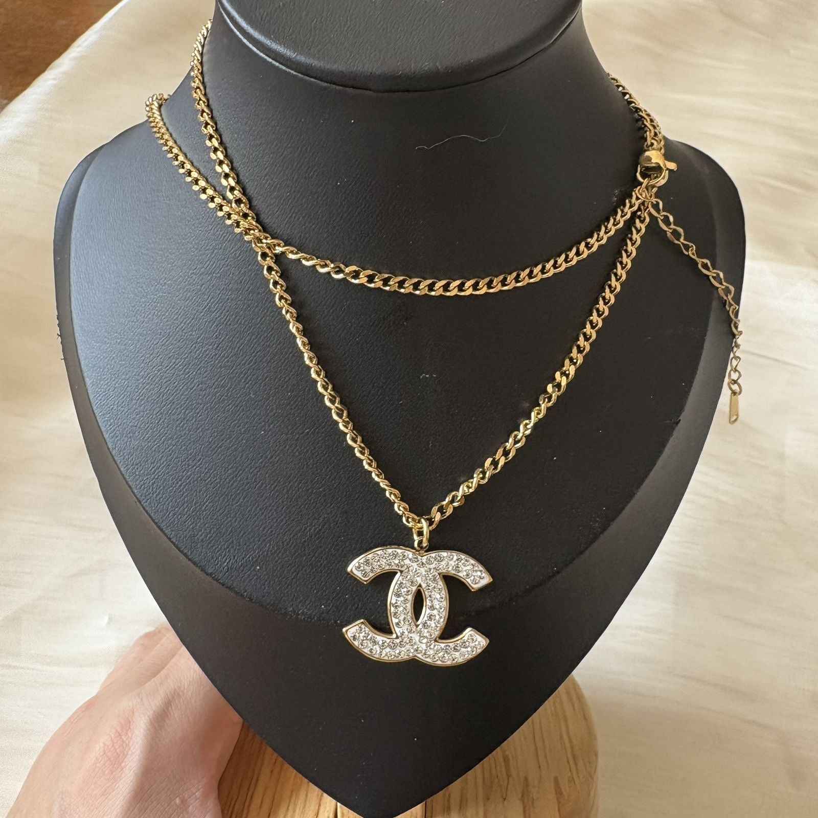 High-end and stylish collarbone necklace