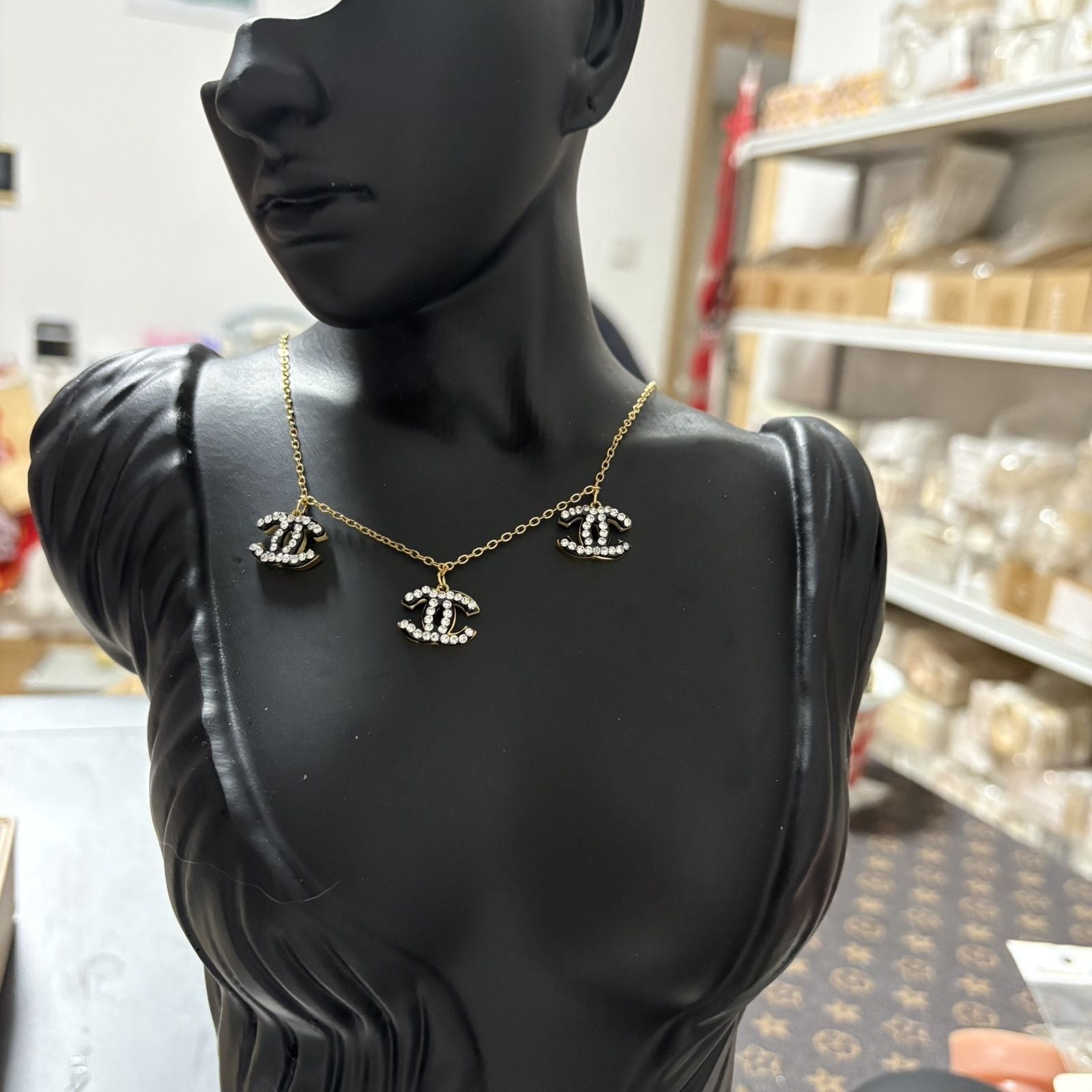 High-end and stylish collarbone necklace