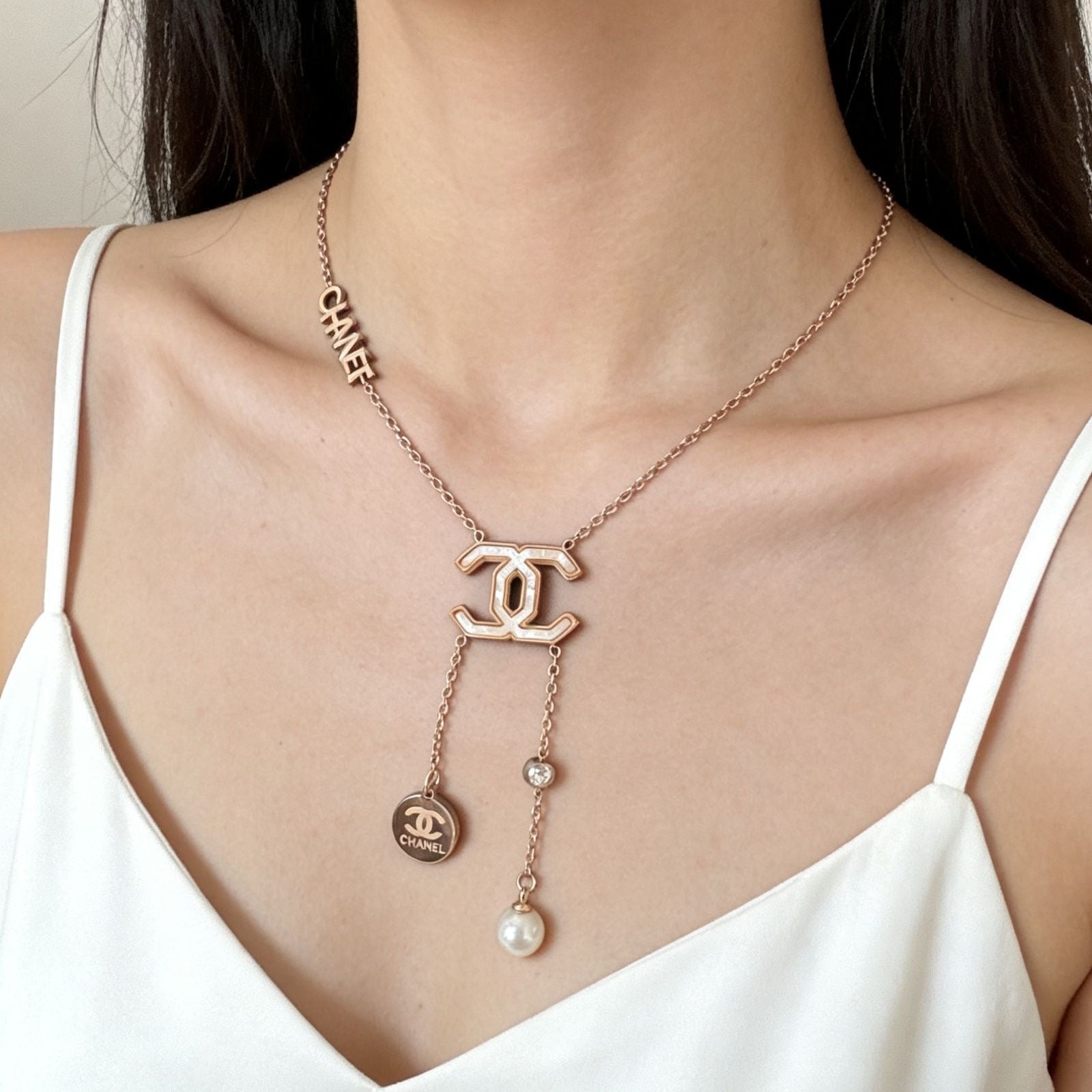 High-end and stylish collarbone necklace