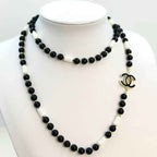Fashionable and luxurious necklace