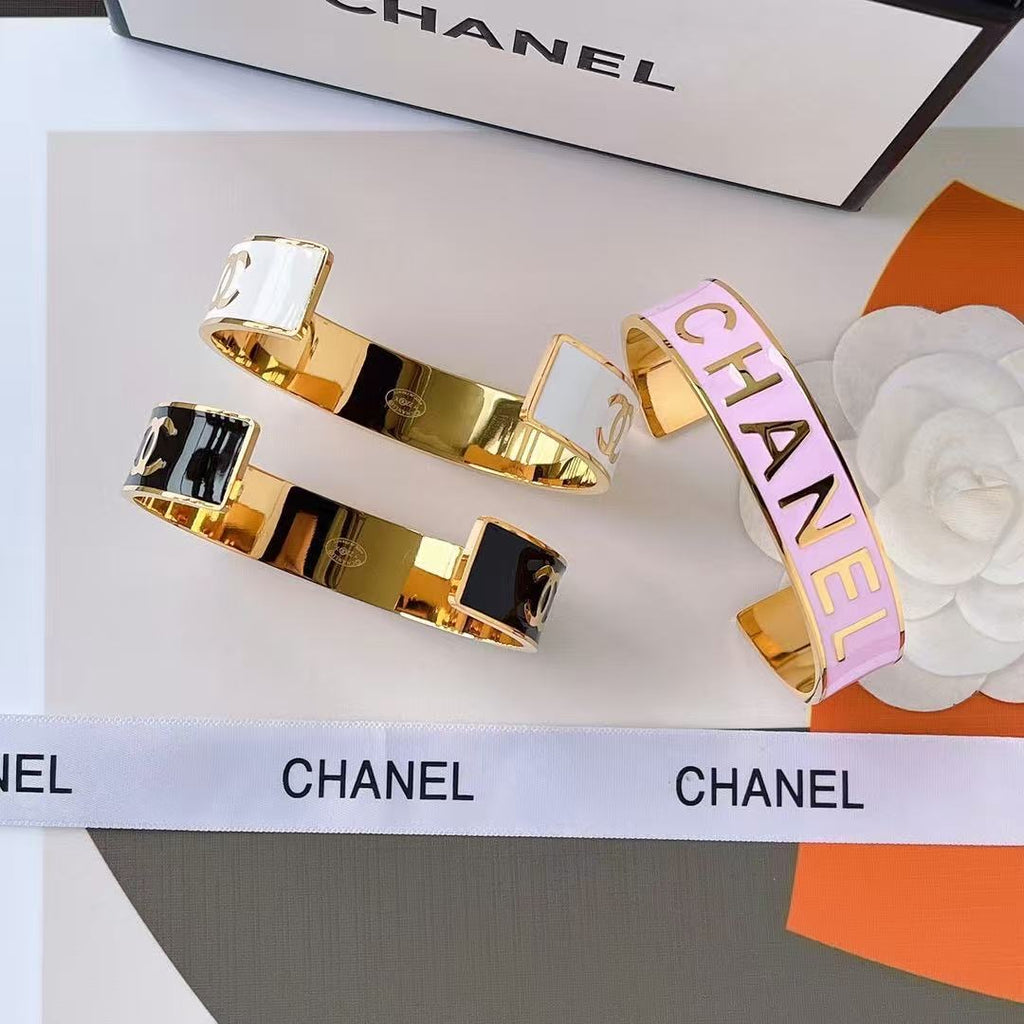 18K Gold Fashion Bracelet