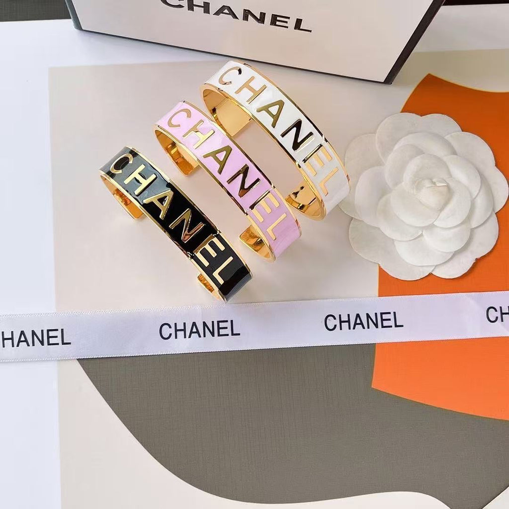 18K Gold Fashion Bracelet