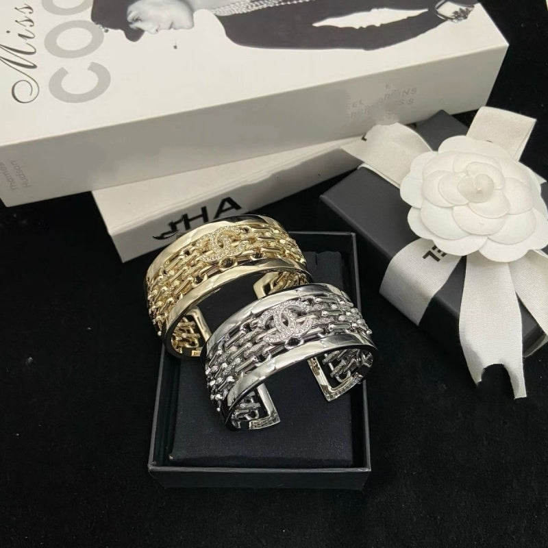18K Gold Luxury Bracelet