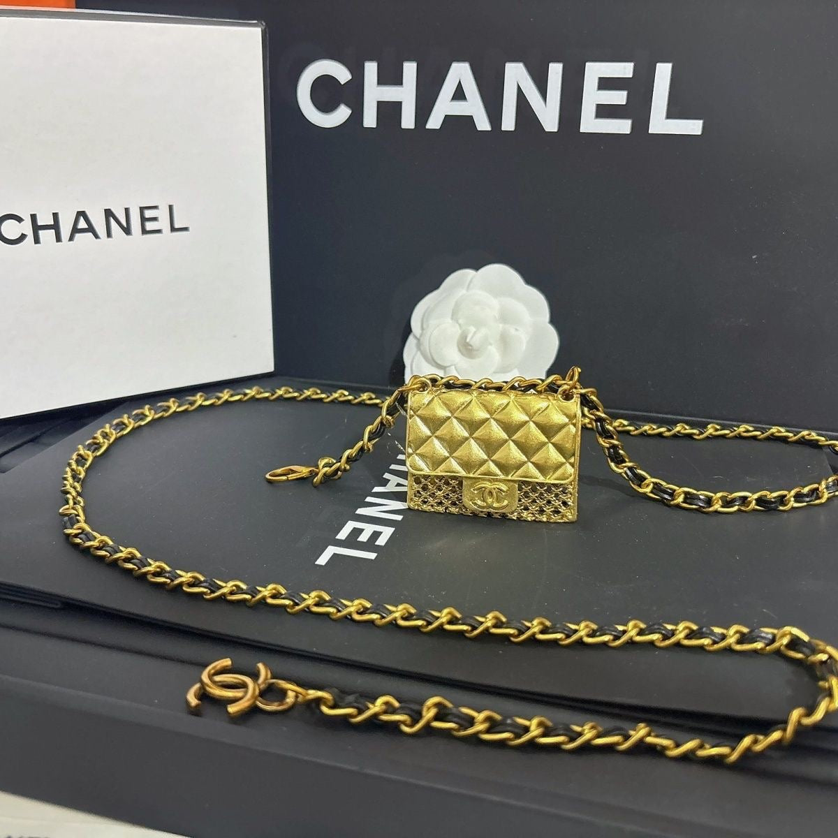 High-end retro waist chain