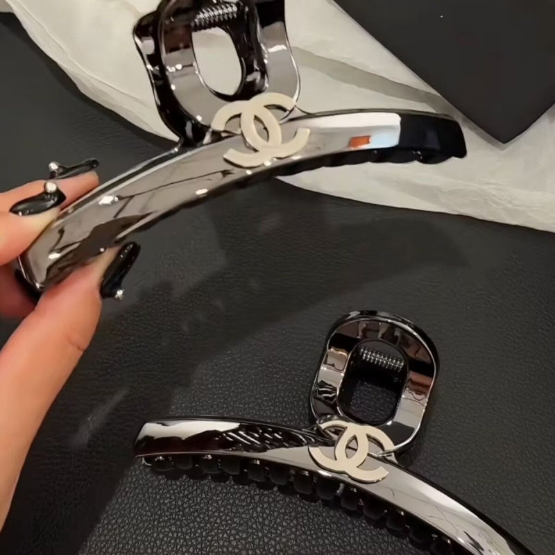 Gunmetal Black Acrylic Shark Claw Clip
