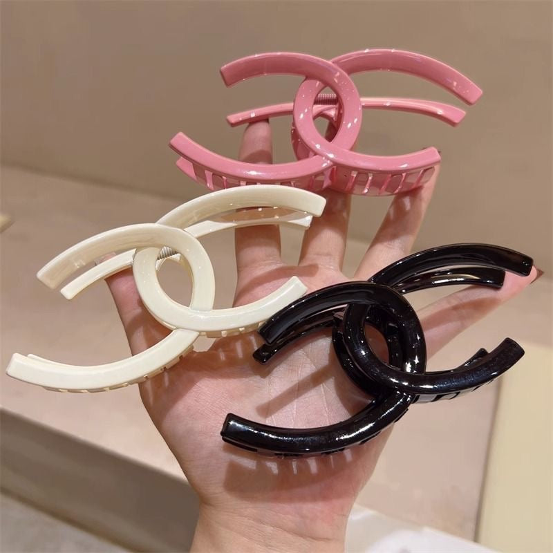 Fashion Acrylic Hair Clip 10cm – Black & White | Trendy Hair Accessories for Women