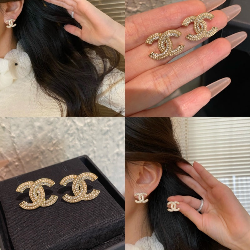 Fashionable women's high-end earrings
