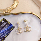 Women's earrings