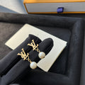 Women's earrings