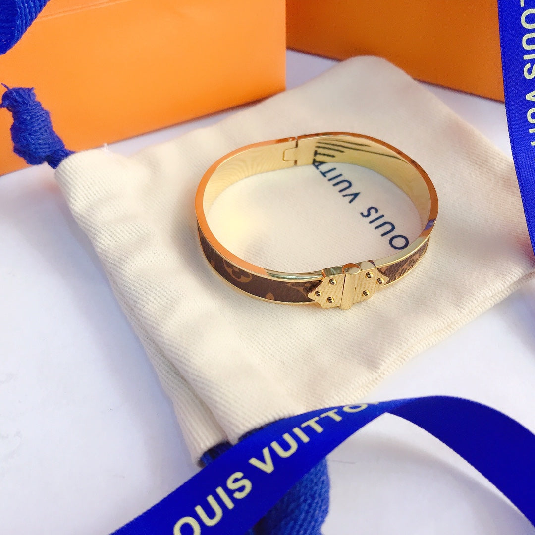 Fashionable women's bracelet