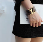 Women's fashion bracelet