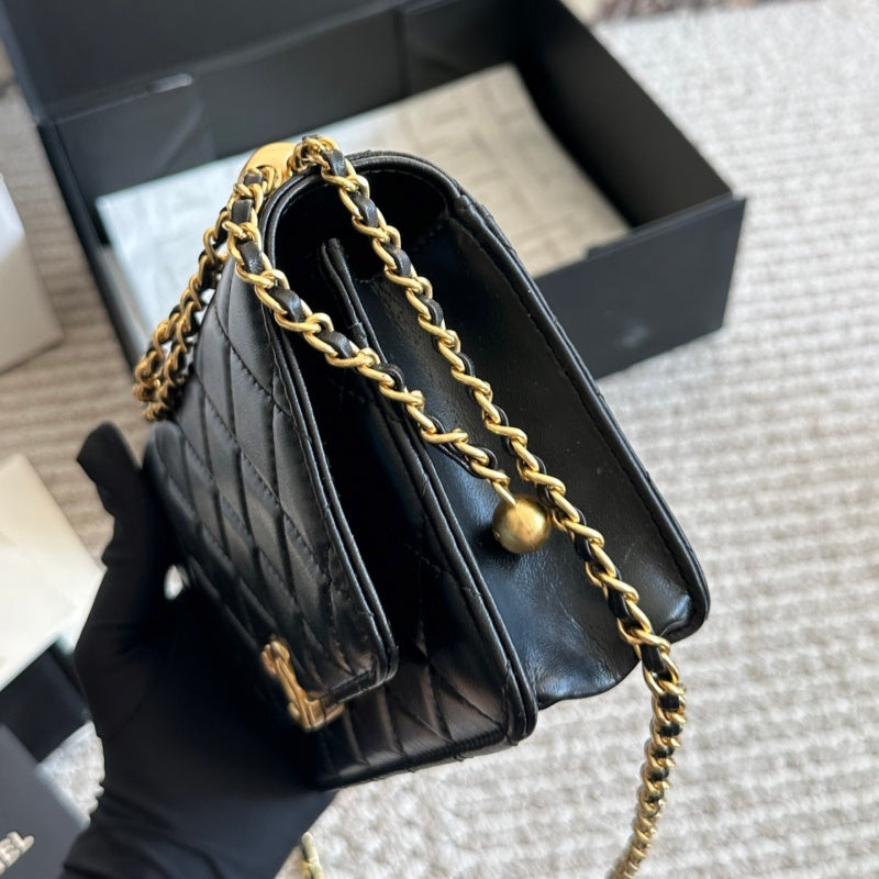 Classic quilted fashion women's bag